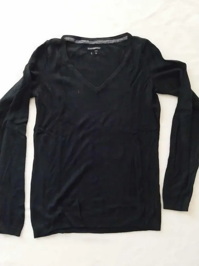 Pull noir col V TS - photo numéro 2
