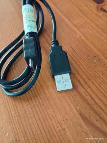 Câble USB vers micro-USB 81 cm