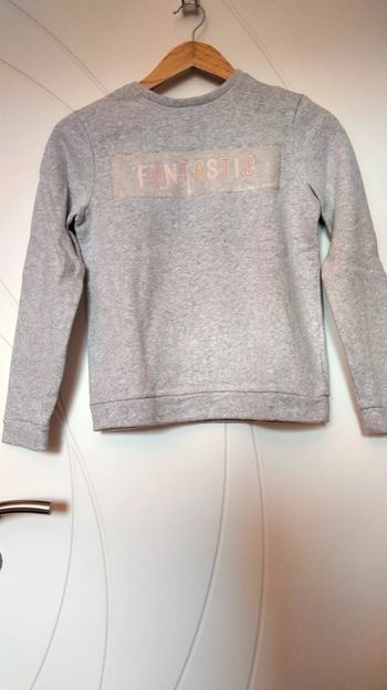 Pull d'enfants gris intersaison