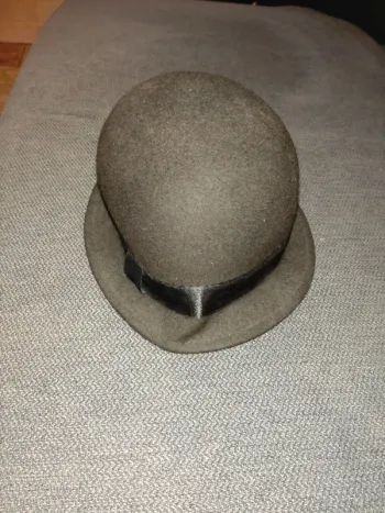 Chapeau 100% laine taille 57 vintage