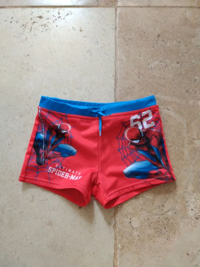 Maillot de bain en 5-6 ans