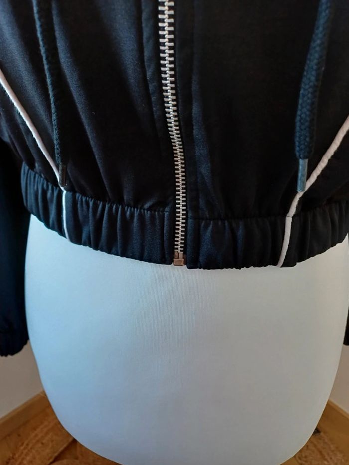 Veste noire courte zippée Boohoo taille L 40 - photo numéro 3
