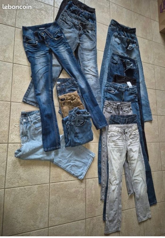 JEANS   Taille  12  ans  . - photo numéro 2