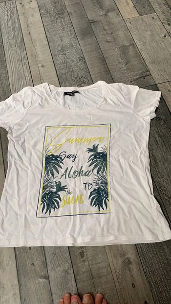 TEE shirt