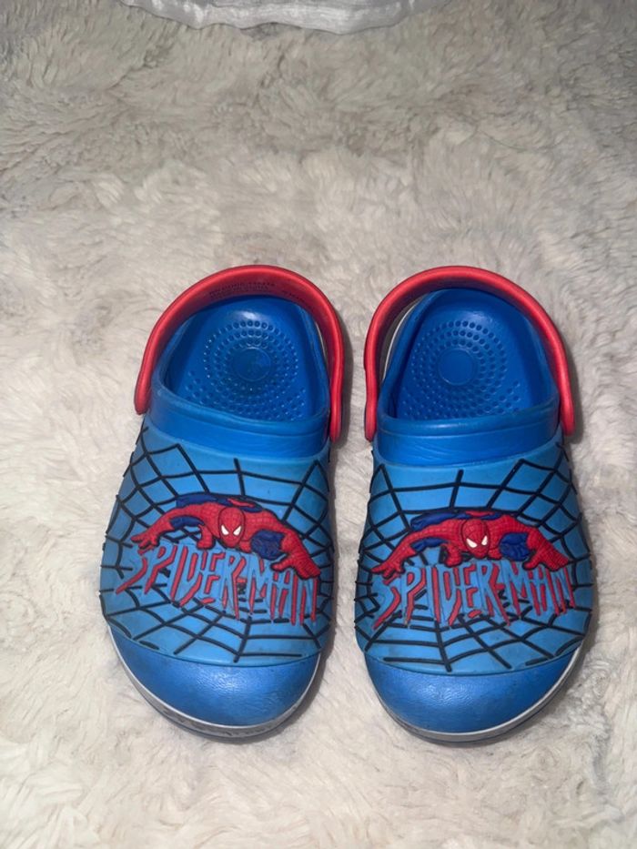 Crocs sabot Spiderman taille 23