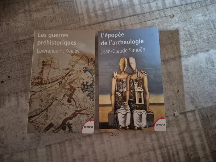 Lot de 2 livres tempus