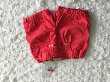 Short rouge neuf