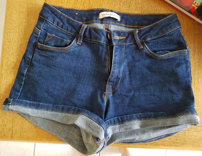 Short jeans