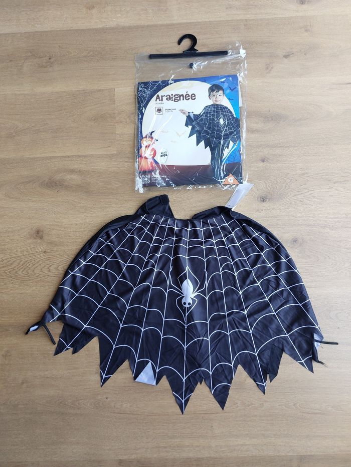 Déguisement poncho araignée enfant