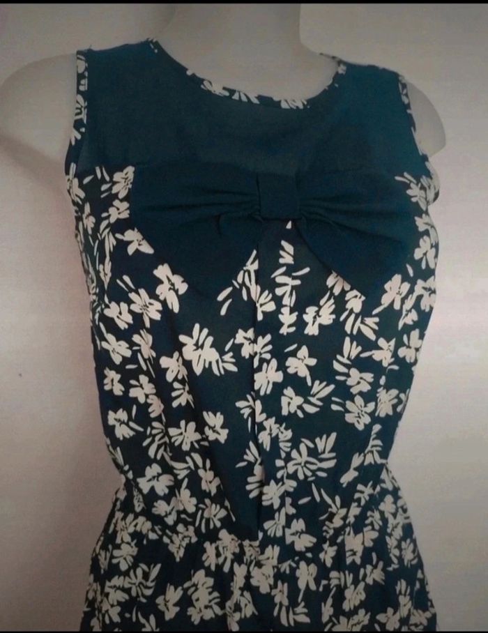 Combi-short taille 36 avec noeud de papillon - photo numéro 3