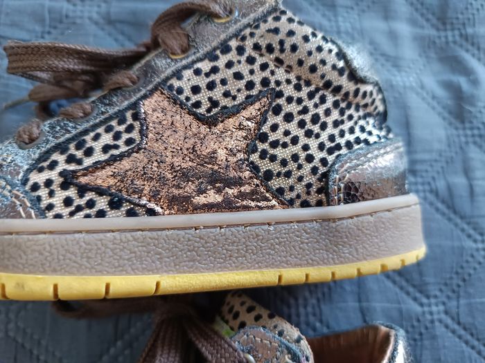 Chaussures GBB Fille T 24 - photo numéro 3