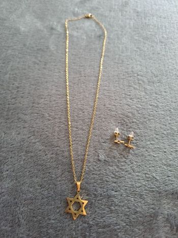 Parure en acier