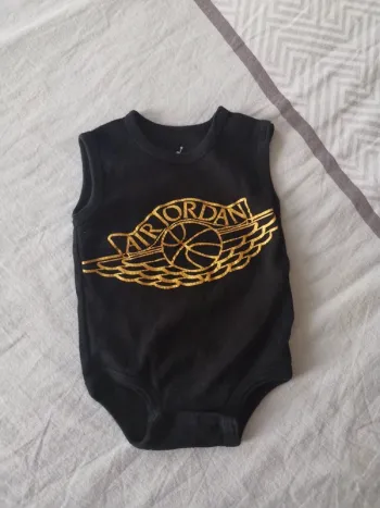 Body jordan 0-6mois