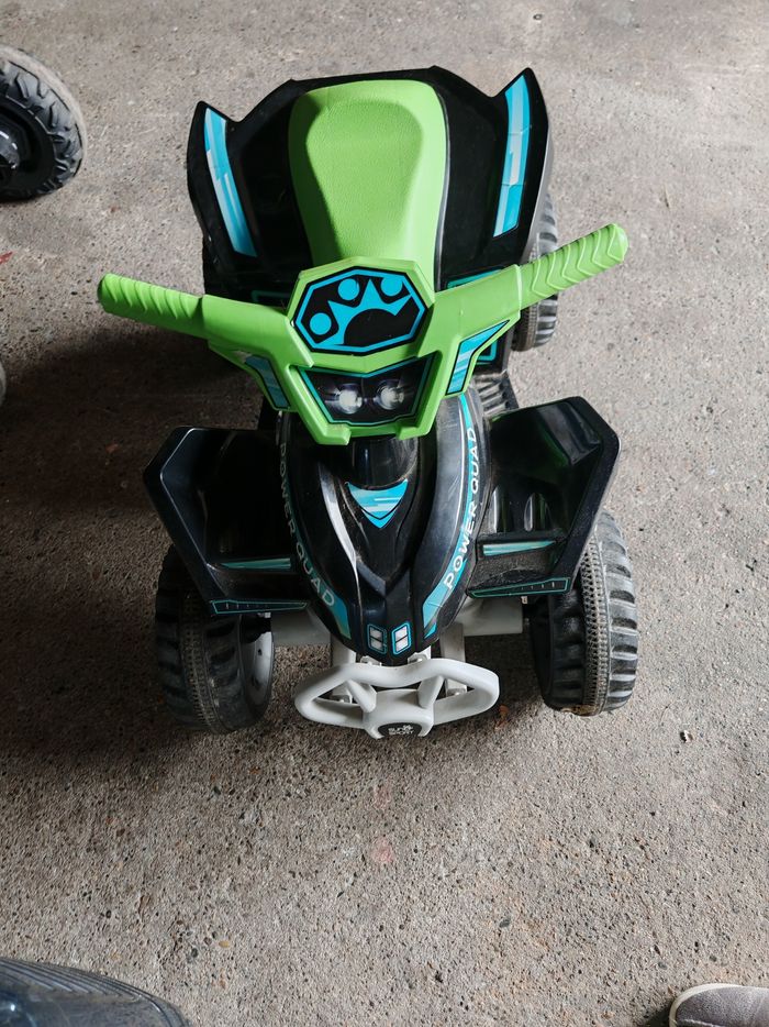 Quad électrique enfant