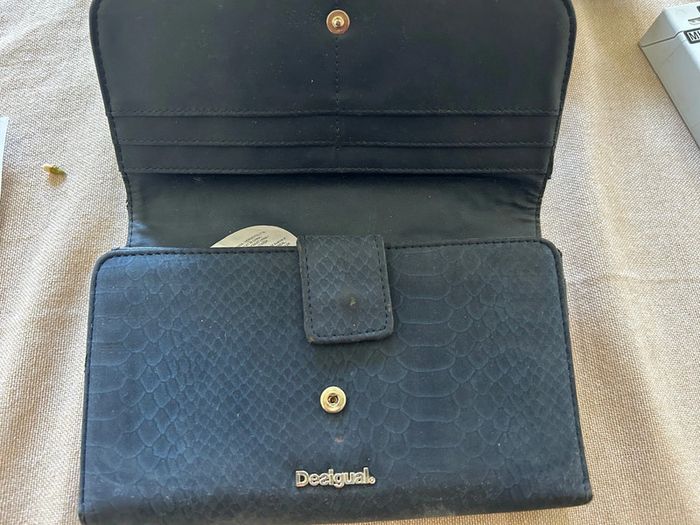 Porte feuille desigual - photo numéro 2