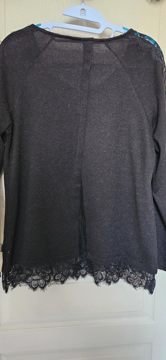 Pull avec dentelles - photo numéro 2