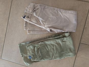 2 Pantalons fille 9 ans 