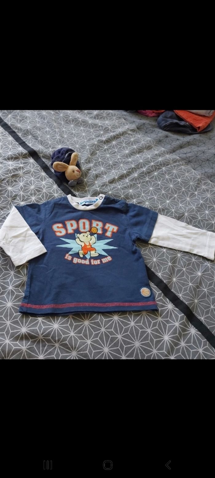 T-shirts manches longues bi-couleur bleu et blanc sport 🏀
9 mois - photo numéro 2