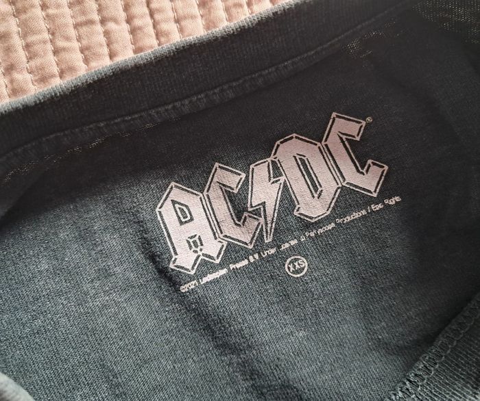 T-shirt "acdc" - photo numéro 4
