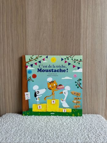 Livre c’est de la triche moustache
