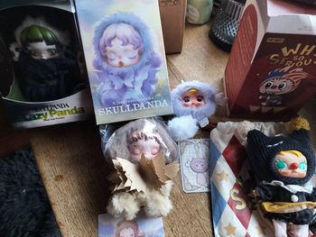 Popmart skullpanda et labubu