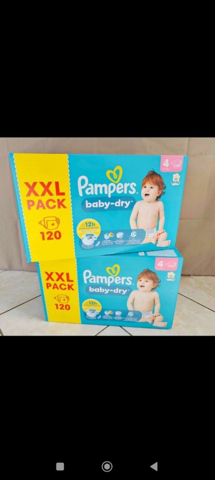 Lot de couches Pampers T4