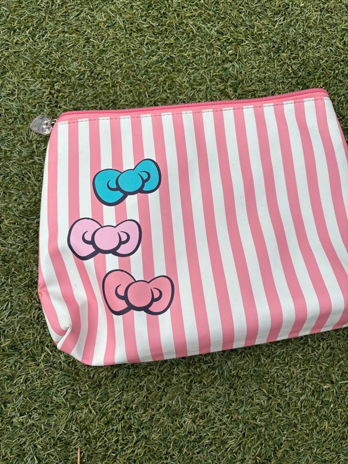 Pochette hello kitty - photo numéro 3