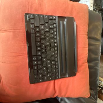 Clavier pour iPad marque belkin Bluetooth