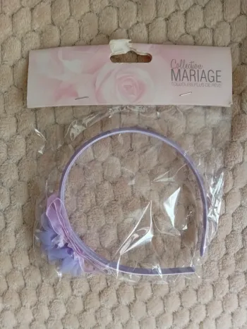 Serré tête fille