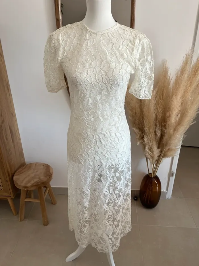 Robe midi en dentelle blanche/crème Zara - photo numéro 4