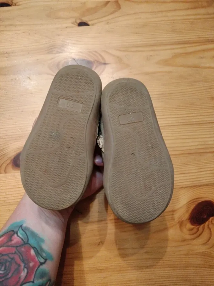 Chaussures doré - photo numéro 4