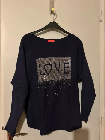 Pull love col en V