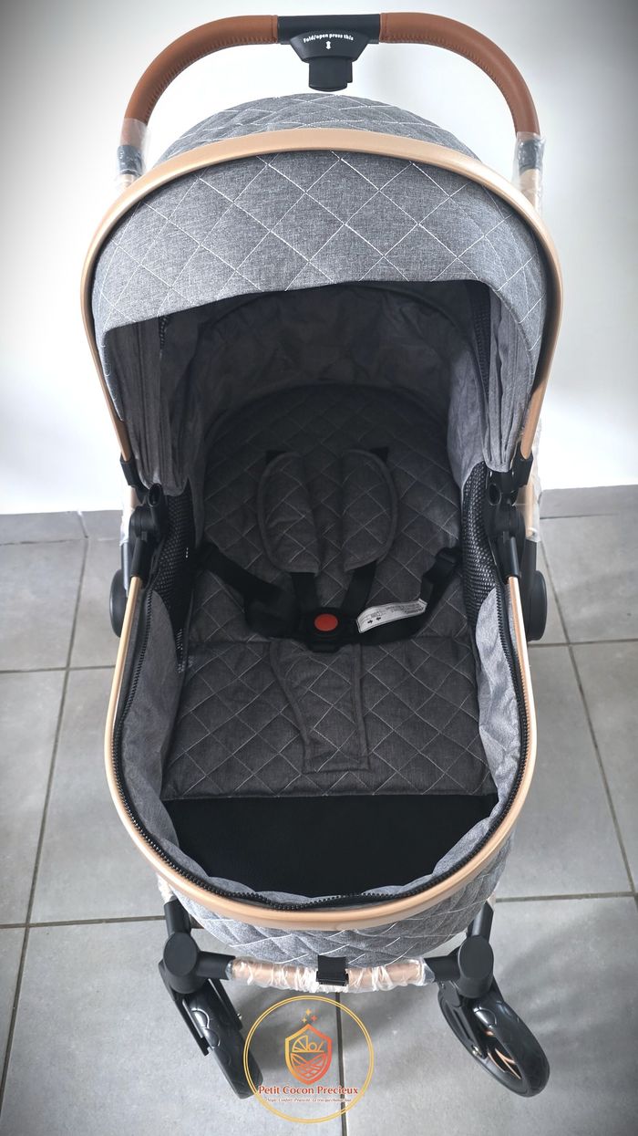 Poussette 3-en-1 Magic ZC grise / Neuve / Vendeuse déclarée dans la puériculture. - photo numéro 6