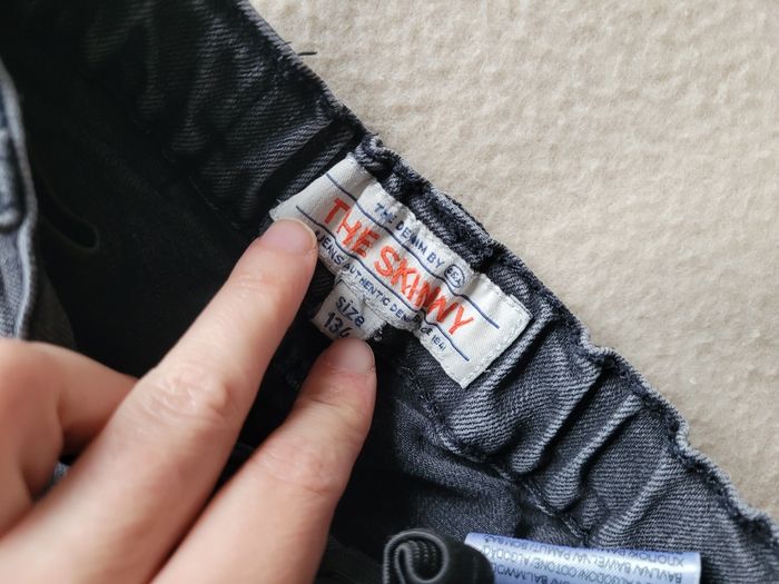 Jean c&a 134 cm - photo numéro 4