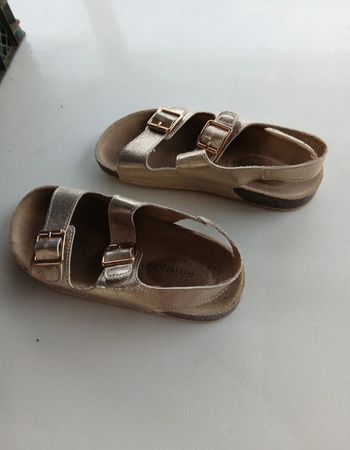 sandales filles primark  pointure 32