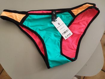 Bas de maillot de bain NEUF avec étiquette 💦