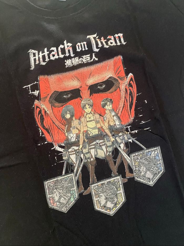 Attack on titan t-shirt oversize XS - photo numéro 2