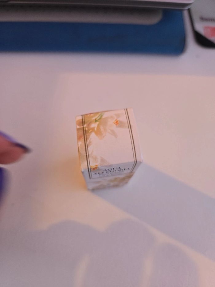 Miniature guerlain aqua allégoria Flora nerolia 7.5ml - photo numéro 2