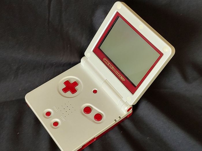 Console Nintendo Game Boy Advance - photo numéro 4