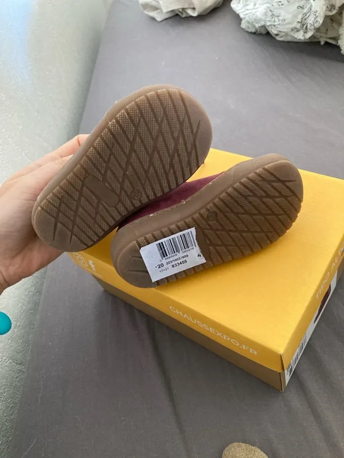 Chaussures en cuir taille 20 - photo numéro 4