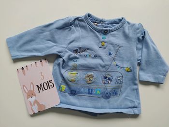 Tee-shirt manches longues, taille 3 mois