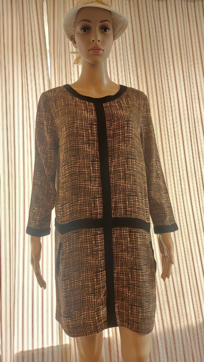 Robe Essentiel Antwerp taille 40 - photo numéro 7