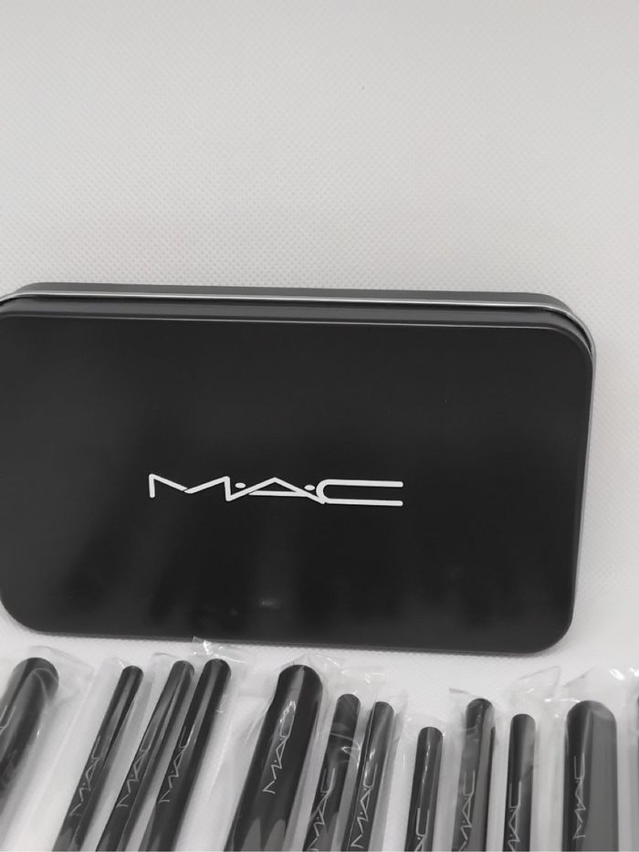 Lot de pinceaux mac - photo numéro 4