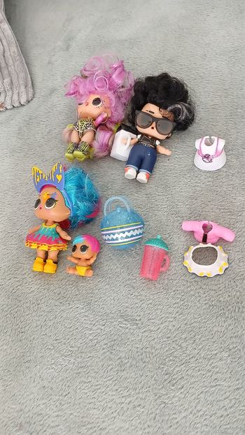 Lot poupée lol