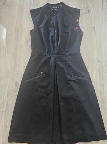 Robe noir