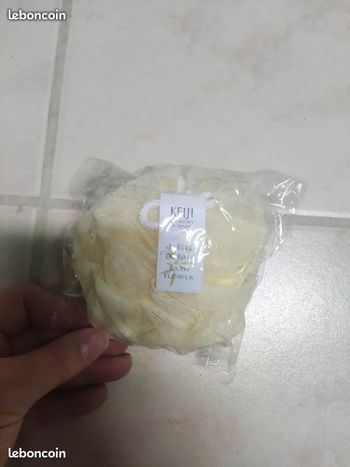 Éponge de bain. Neuve