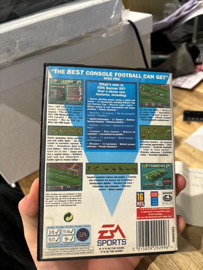 Fifa Soccer 95 - Sega Megadrive - photo numéro 2