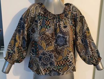 Chemisier léger épaules dénudées T:38