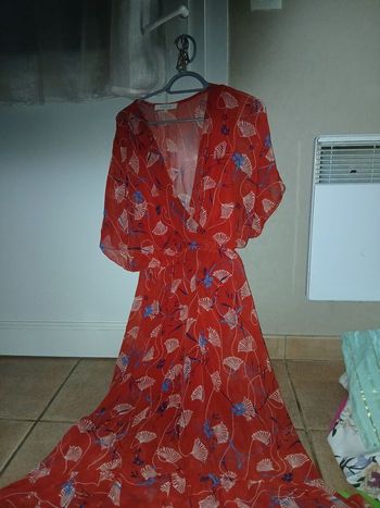 Robe à voilage doublé légère
