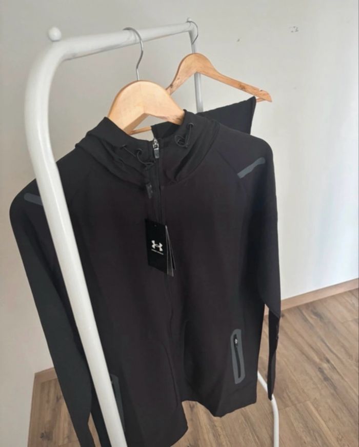 Ensemble Under Armour noir - photo numéro 2